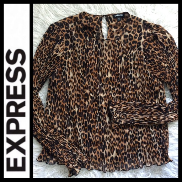 NWOT Express Leopard Pleated Chiffon Top - Picture 6 of 8